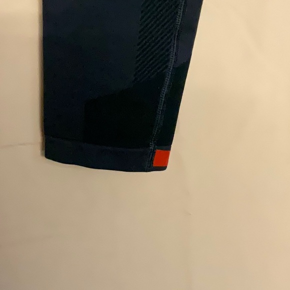 LNDR Spectrum HR 7/8 Leggings, Size XS/S Color Teal/ Navy blue - Picture 3 of 8